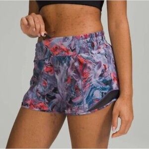 Lululemon Low Rise 2.5 Hotty Hots